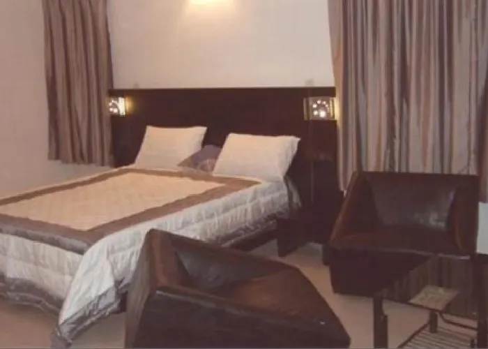 Hotel T.A.P. Gold Crest