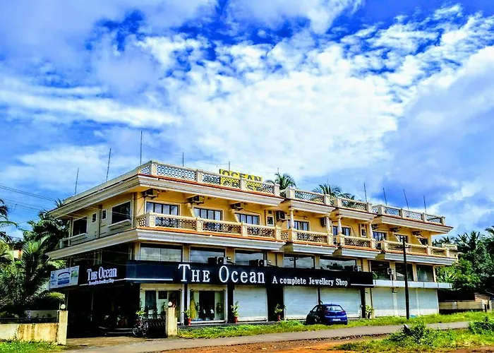 Ocean Crest Hotel