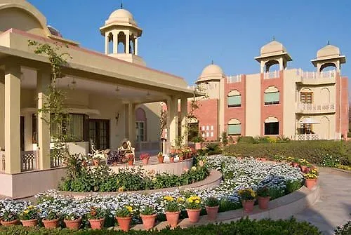Gurgaon Luxury Resorts