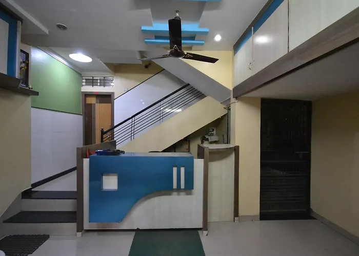 Hotel Madhava