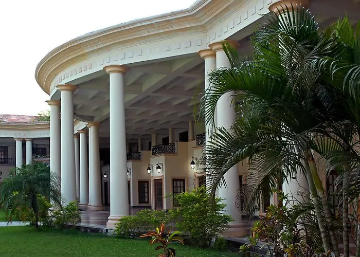 The Lake Land Country Club Residency