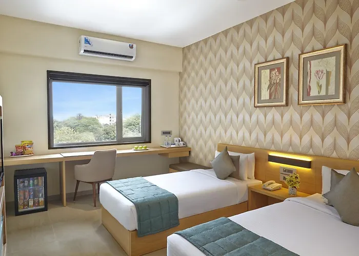 Click Hotel, Junagadh