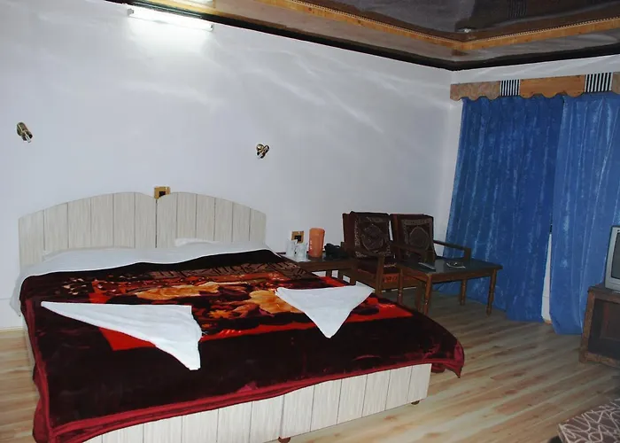 Siachen Hotel