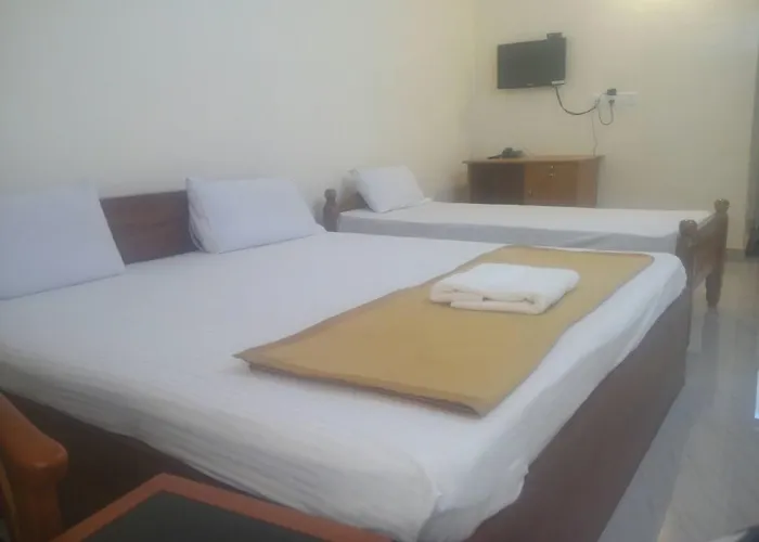 Manjira Lodge