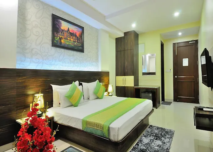 Hotel Sky Rich International -Near To Famous Karol Bagh Market & Metro Station
