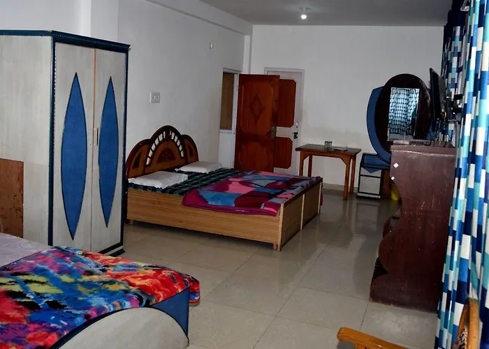 Hotel Holiday Home Khajjiar