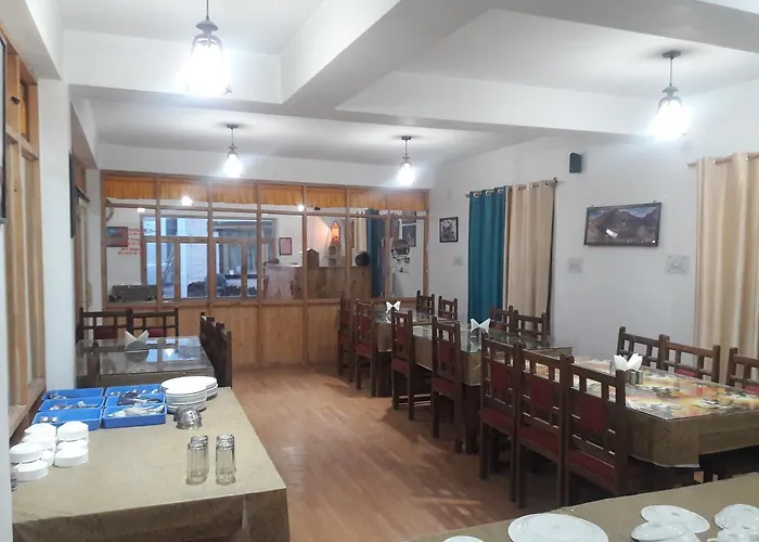 Khardung Laa View Hotel