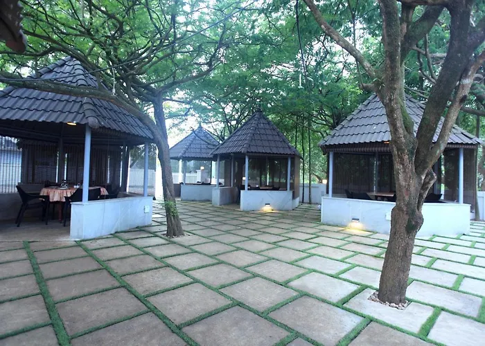 Victory Inn Park Residency