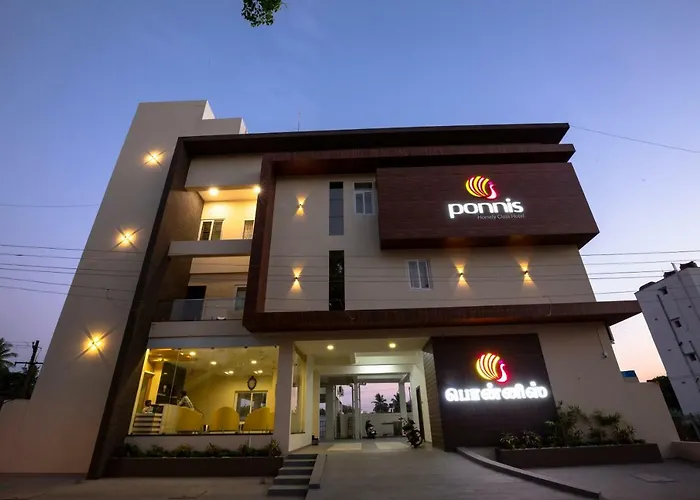 Ponnis Hotel