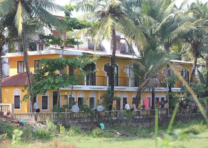 Country View Cottage Colva