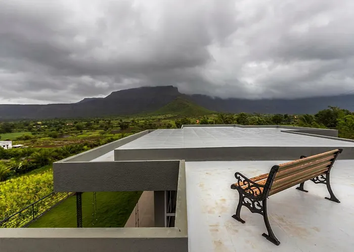 Saffronstays Serenity - 2Br Villa Overlooking Lake Kadwa With Garden, Swings & Treks Near Sula Vineyard