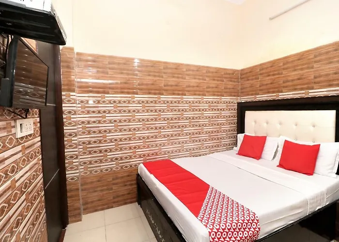 Hotel In Amritsar Kapoor Residency