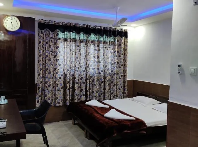 Hotel Sugam Karaikudi