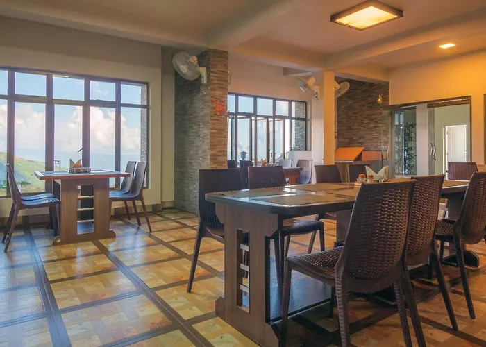 7 Sisters Falls View Inn