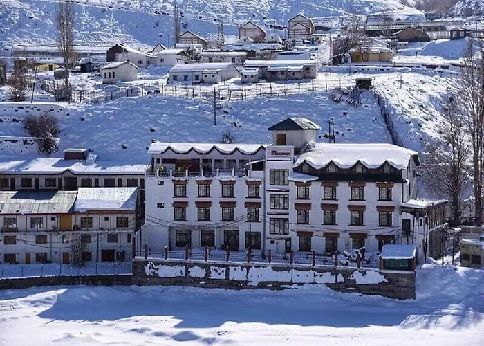 Hotel Zojila Residency