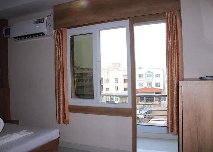 Hotel Omm Palace