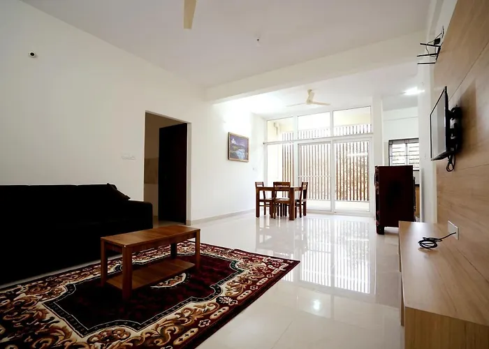 Castle Jp Service Apartments