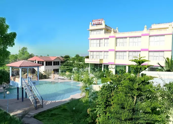 Hotel Rani Bagh Resort